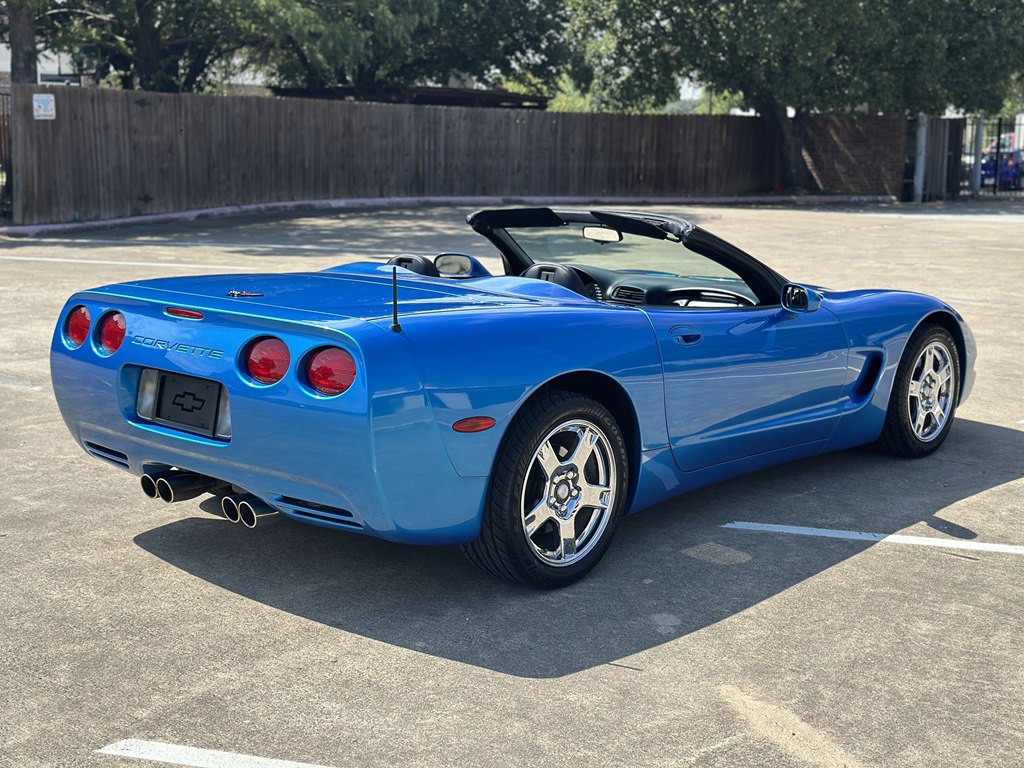 1999 Chevrolet Corvette Image 13