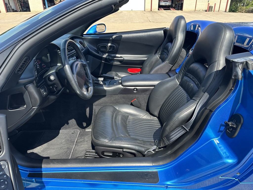 1999 Chevrolet Corvette Image 19