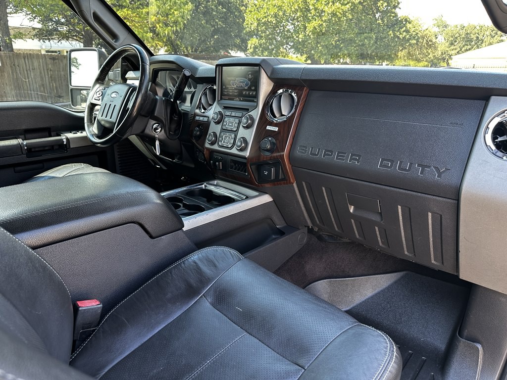 2015 Ford F-250 Image 40