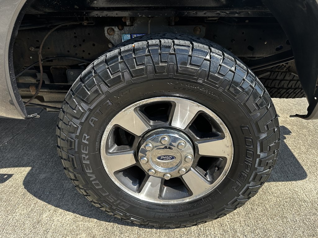 2015 Ford F-250 Image 43
