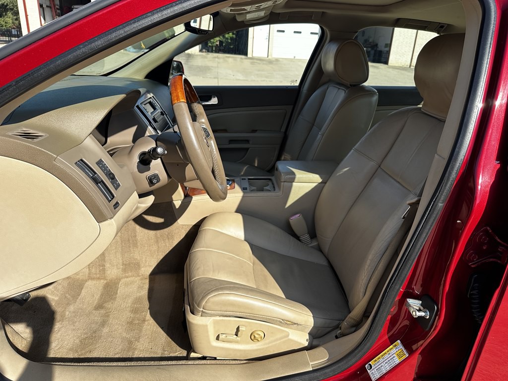 2011 Cadillac STS Image 12