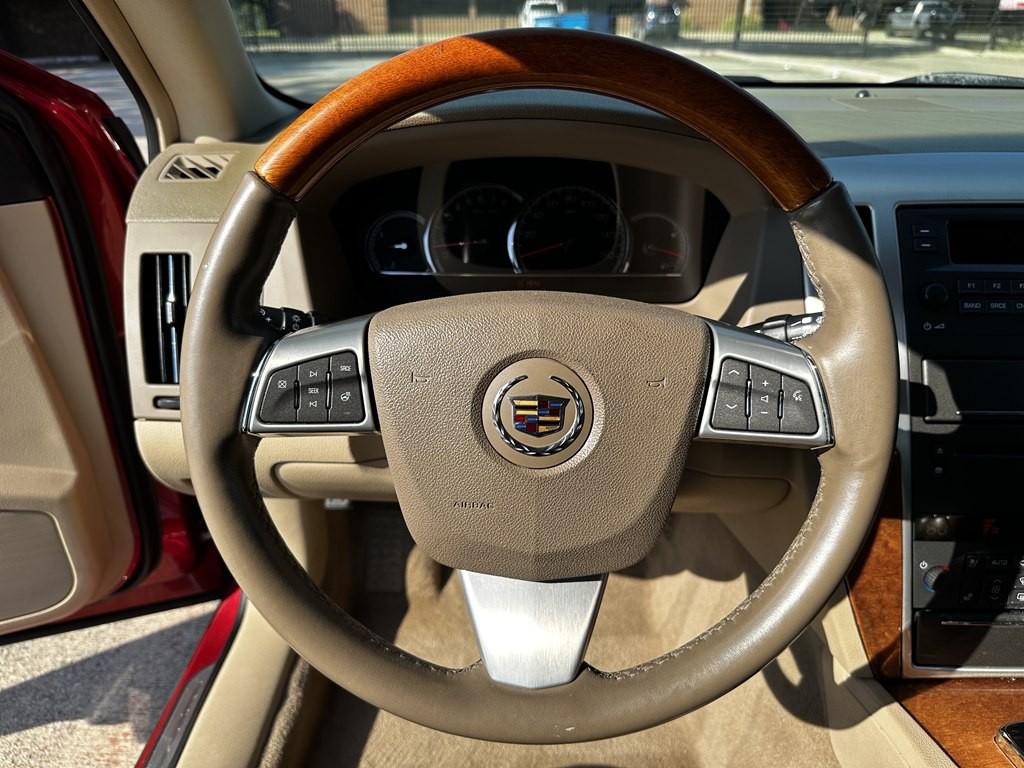 2011 Cadillac STS Image 16