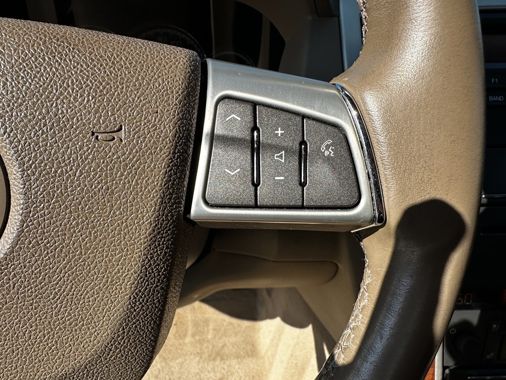 2011 Cadillac STS Image 17