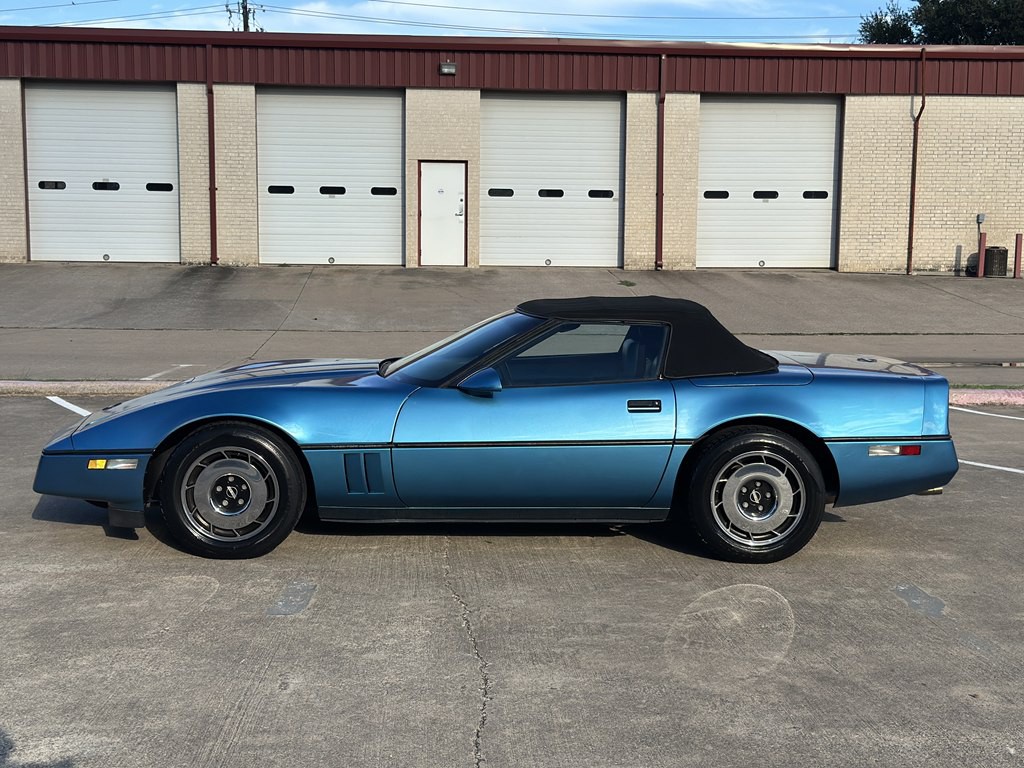 1987 Chevrolet Corvette Image 8