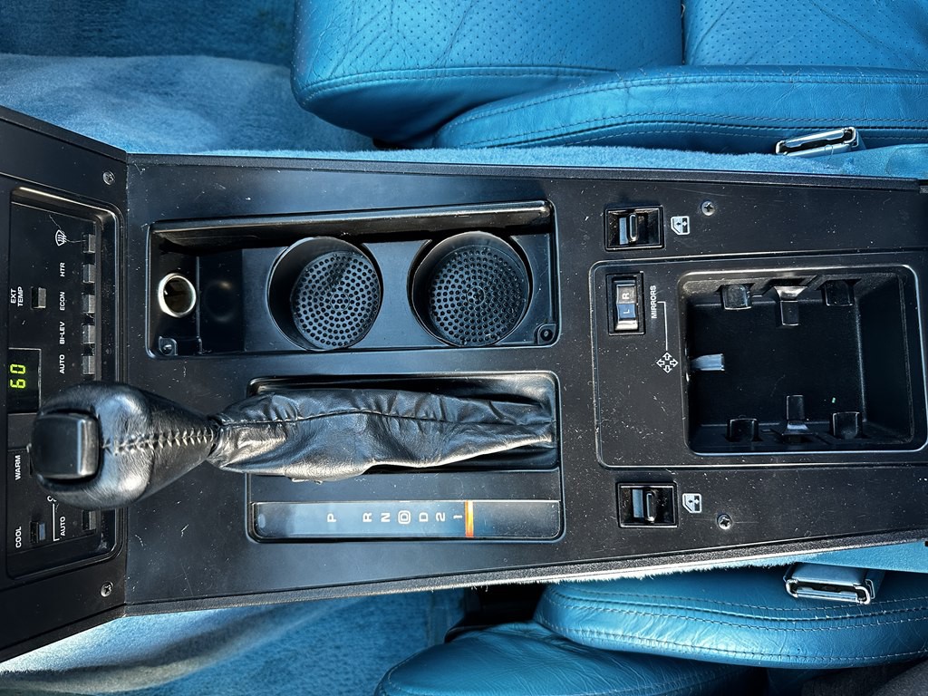 1987 Chevrolet Corvette Image 18