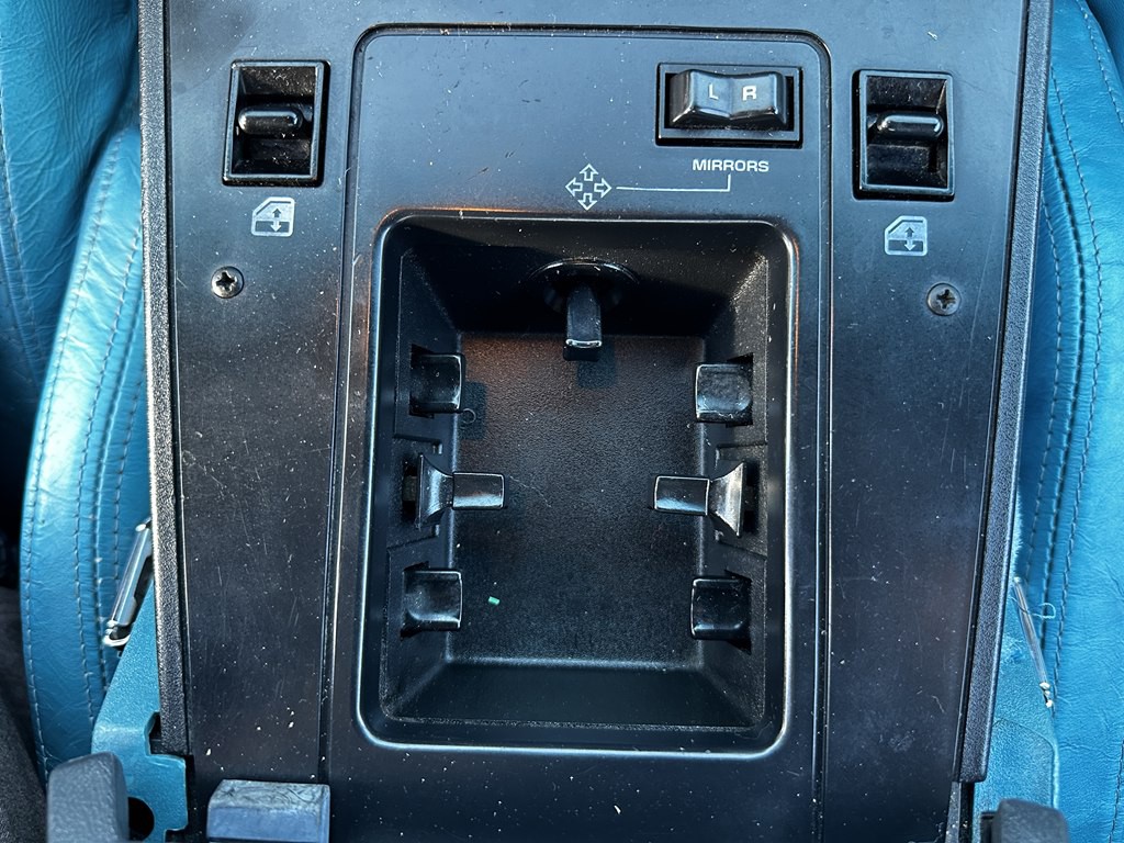 1987 Chevrolet Corvette Image 19