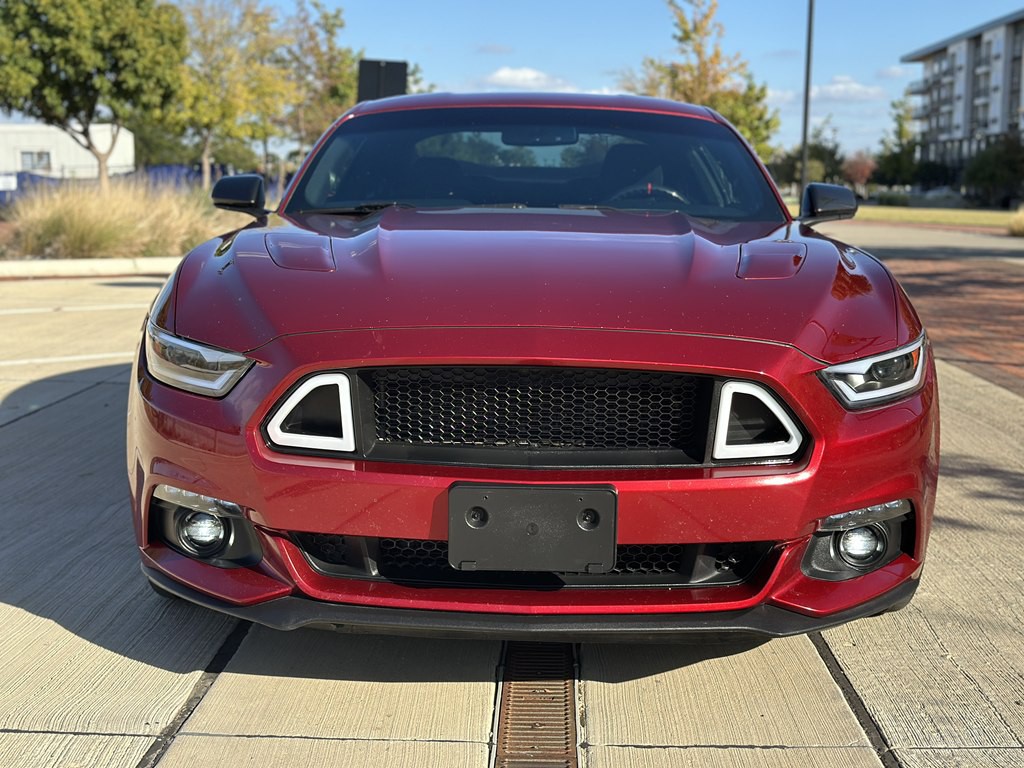 2017 Ford Mustang Image 2