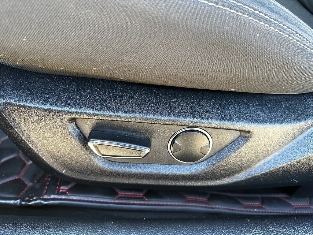 2017 Ford Mustang Image 16