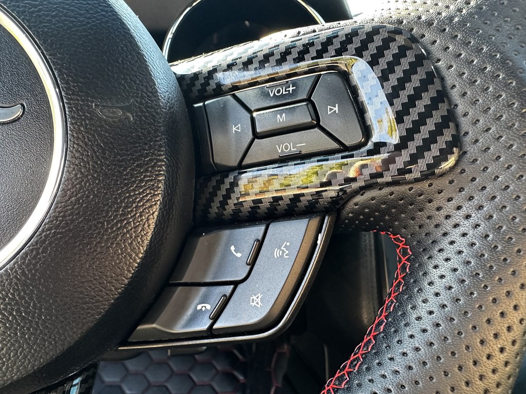 2017 Ford Mustang Image 19