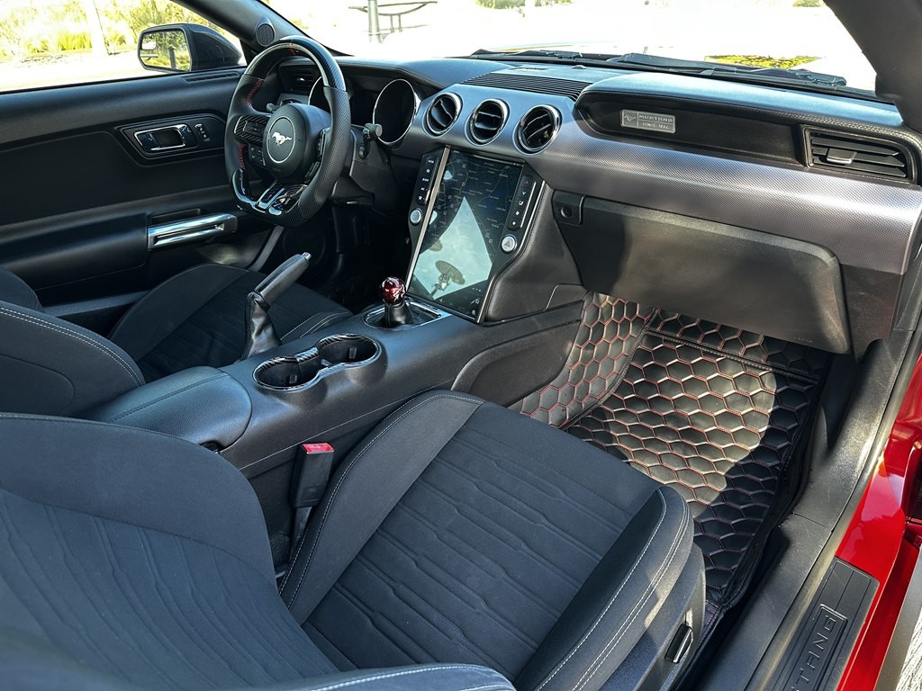 2017 Ford Mustang Image 36