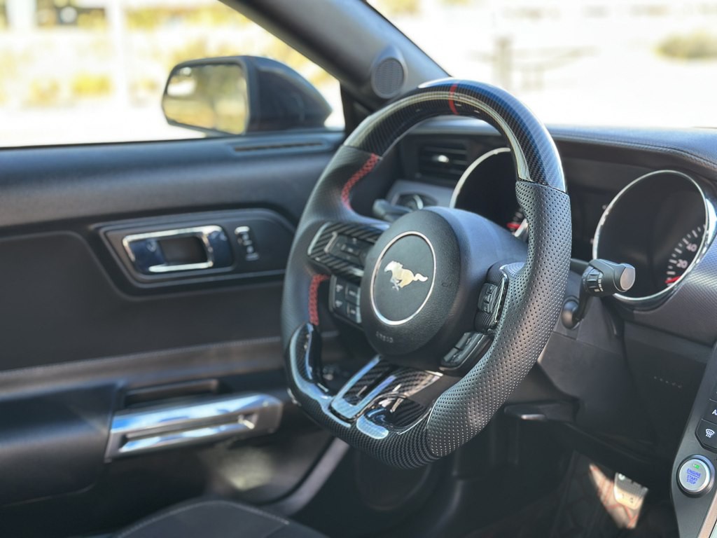 2017 Ford Mustang Image 38