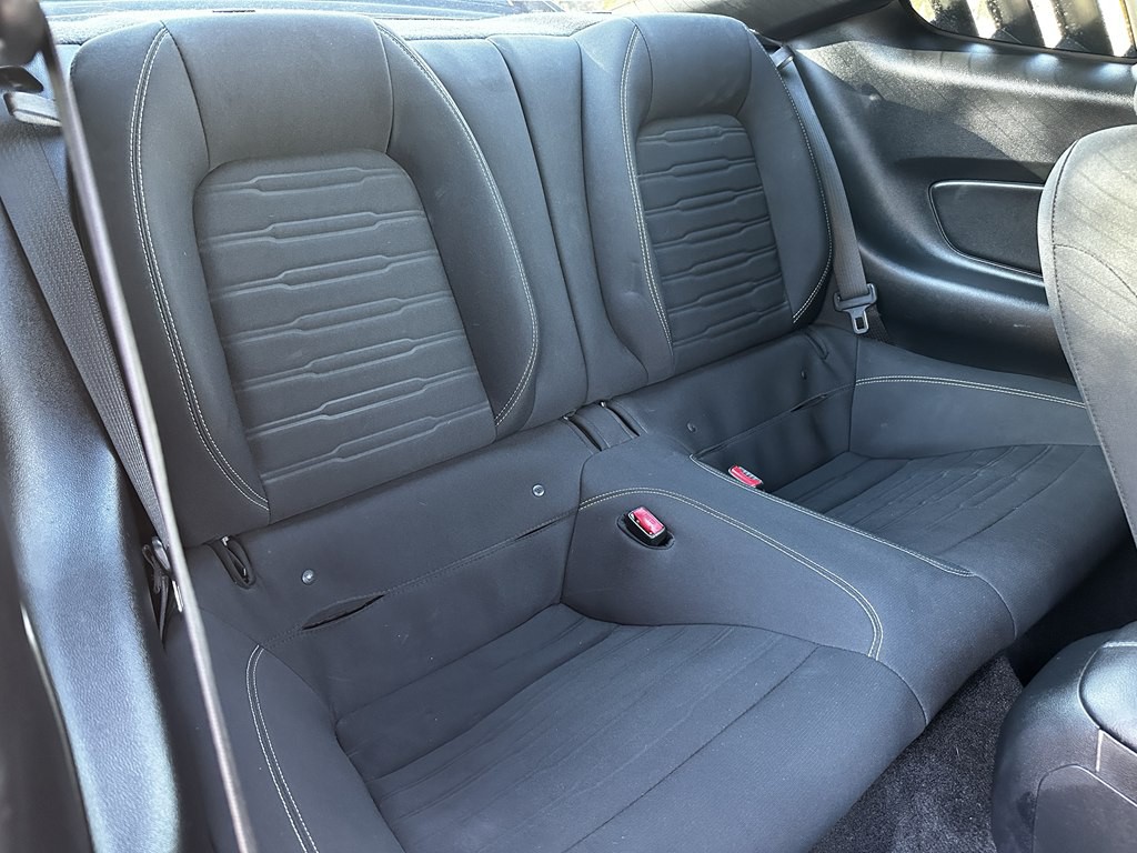 2017 Ford Mustang Image 39