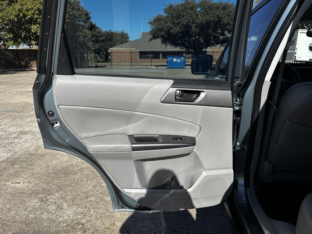 2012 Subaru Forester Image 21