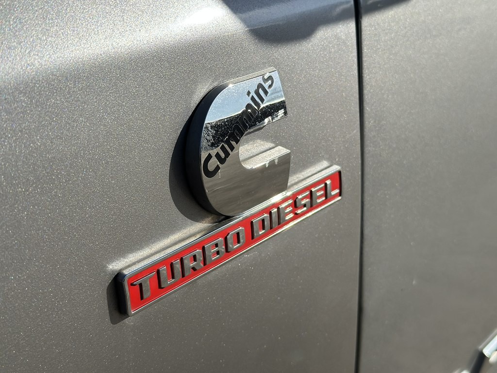 2021 RAM 3500 Image 10