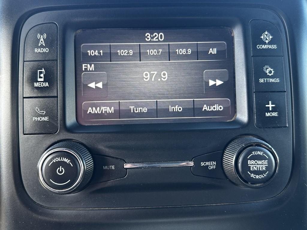 2021 RAM 3500 Image 25