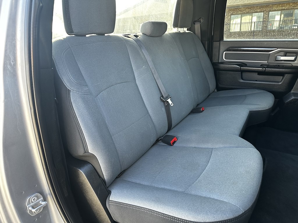 2021 RAM 3500 Image 40