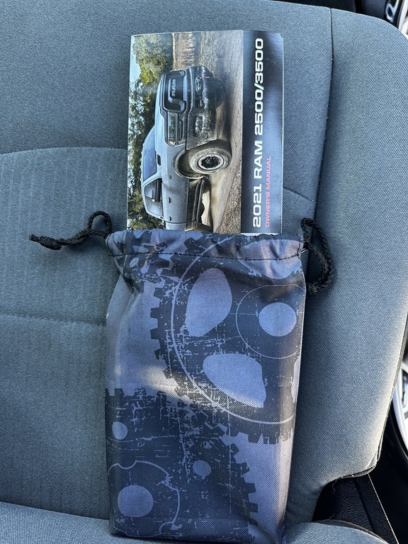 2021 RAM 3500 Image 42