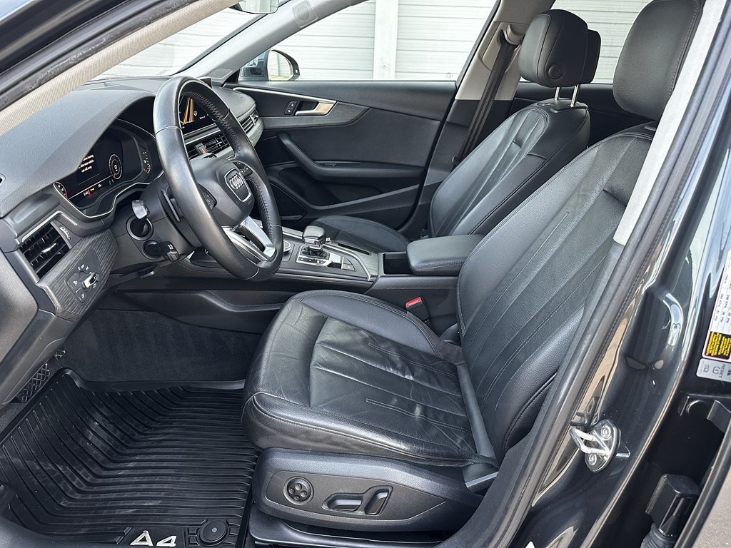 2017 Audi A4 Image 12