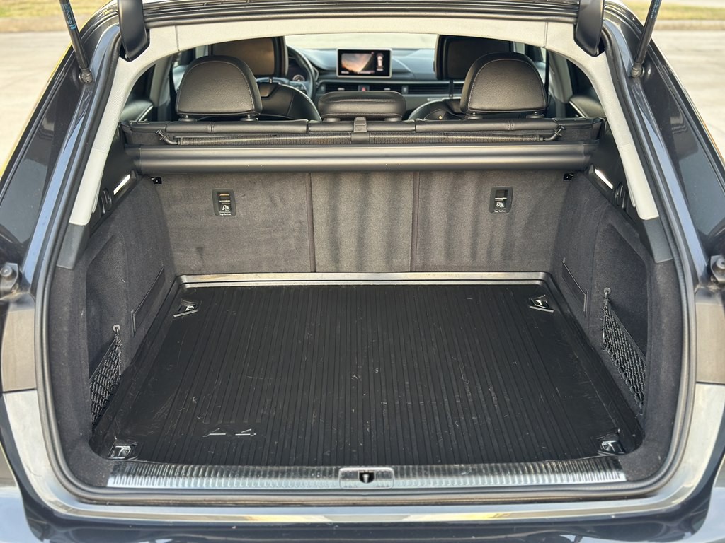 2017 Audi A4 Image 39