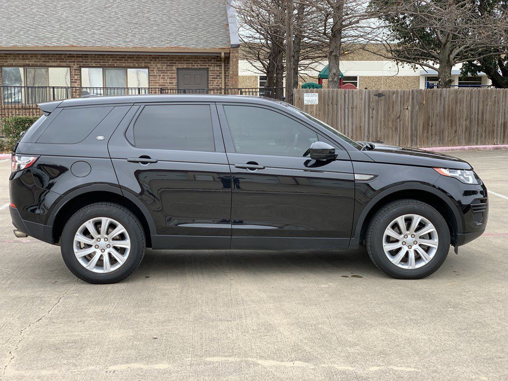 2016 Land Rover Discovery Sport Image 4