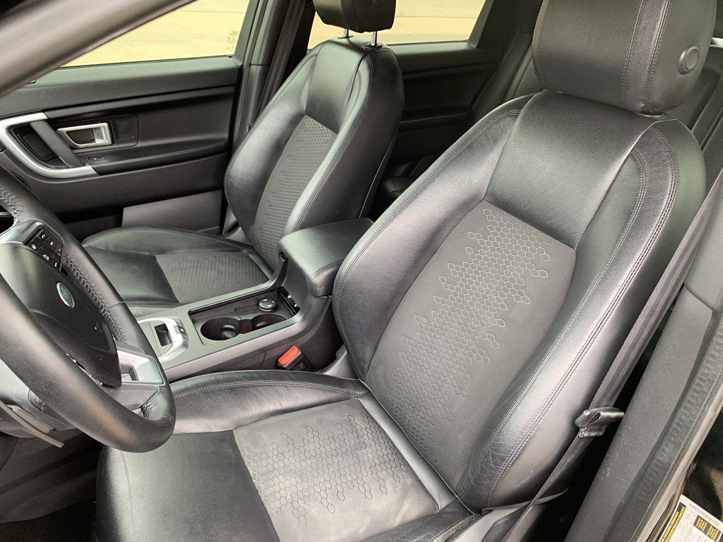 2016 Land Rover Discovery Sport Image 13