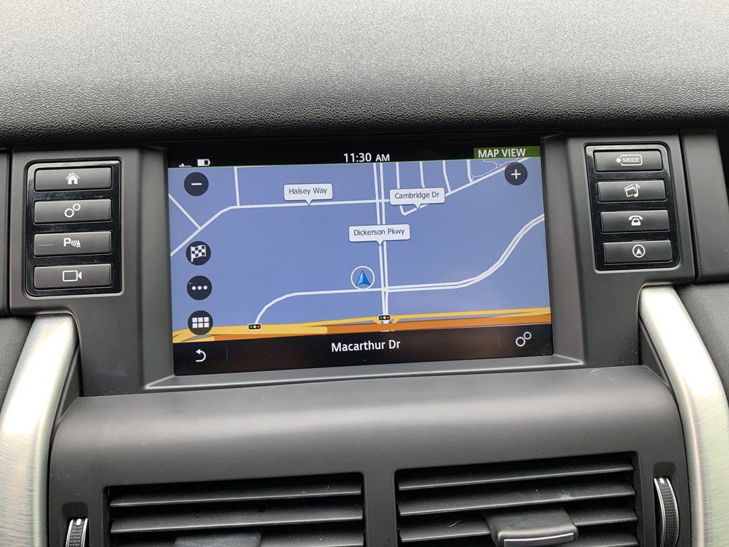 2016 Land Rover Discovery Sport Image 18