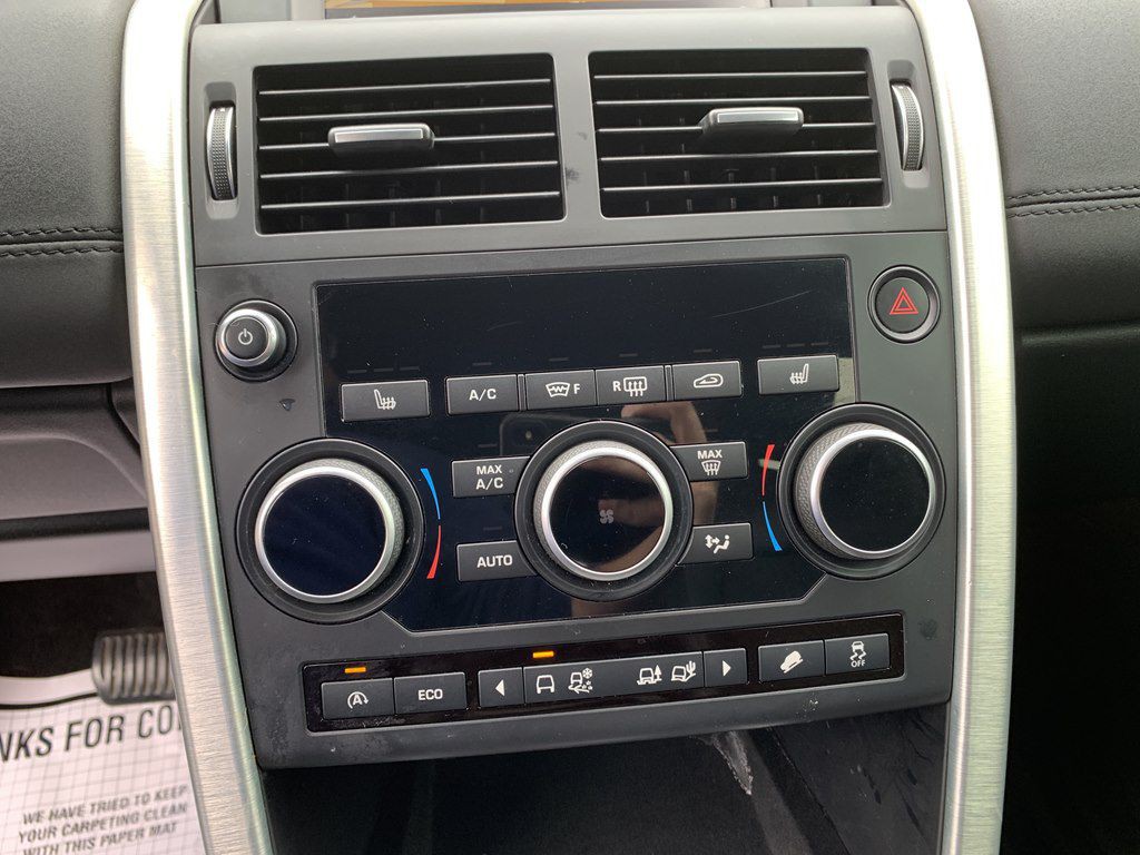 2016 Land Rover Discovery Sport Image 19