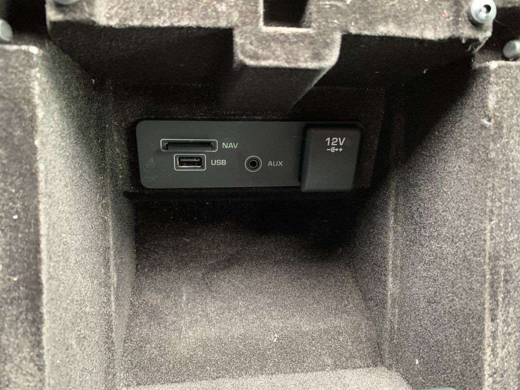 2016 Land Rover Discovery Sport Image 26