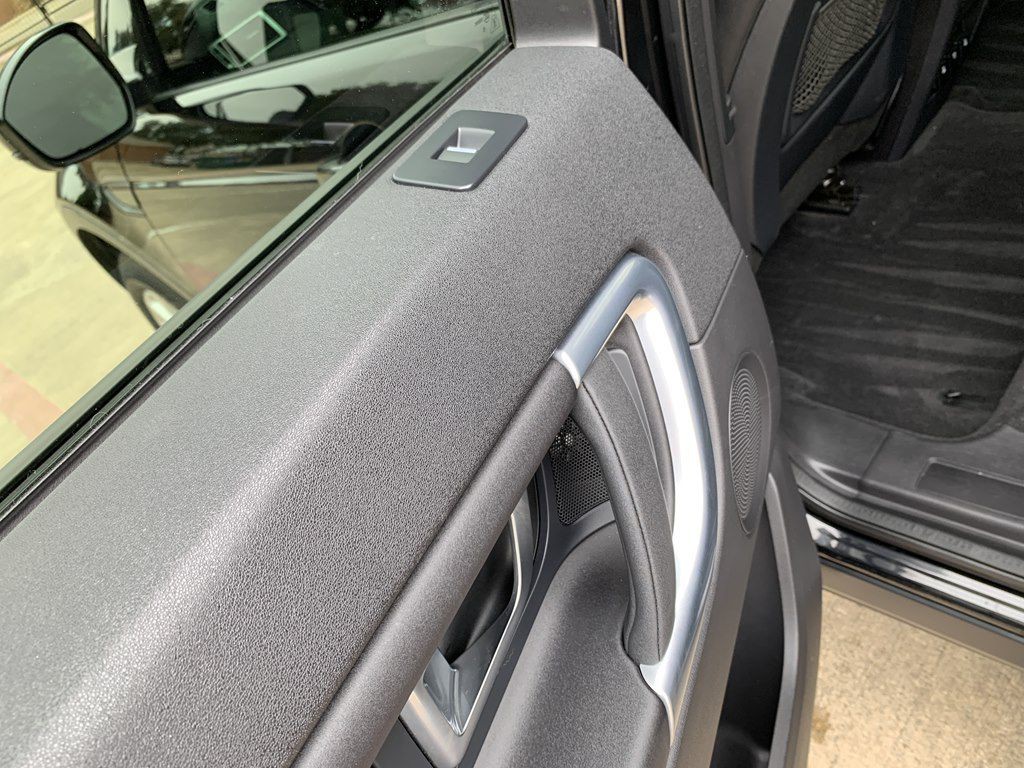 2016 Land Rover Discovery Sport Image 29