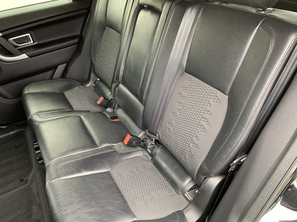 2016 Land Rover Discovery Sport Image 31
