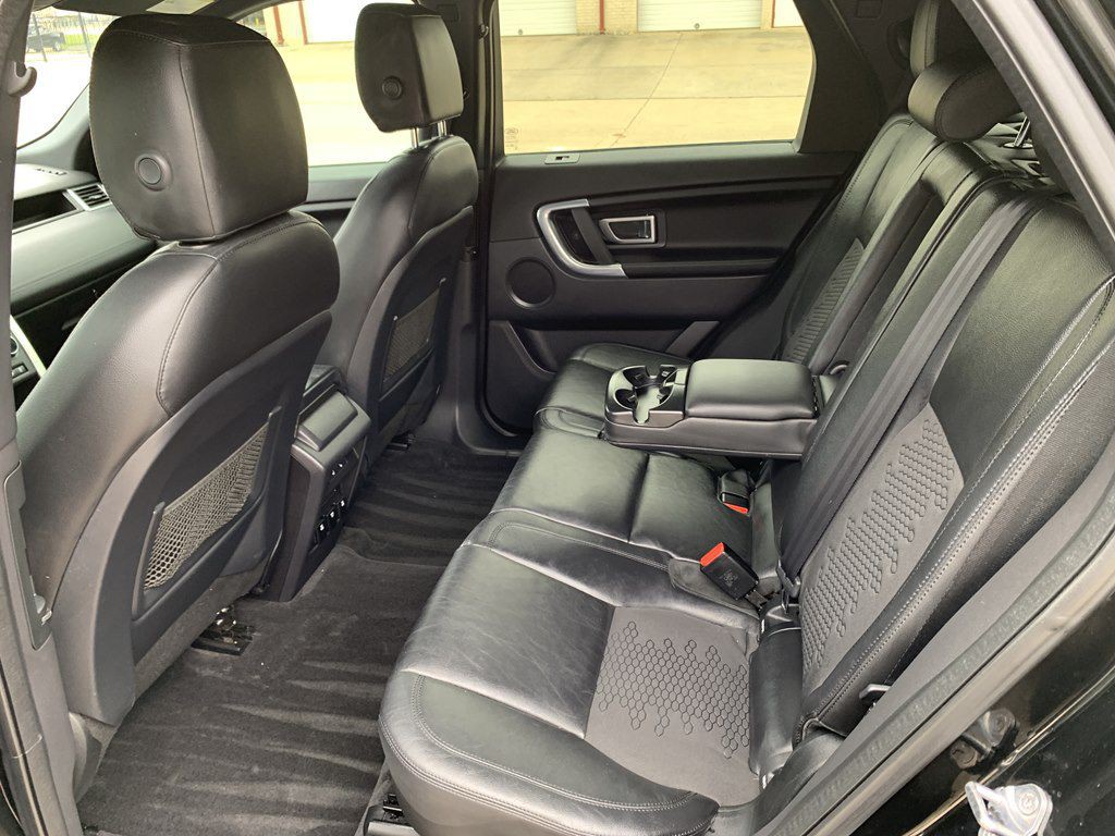 2016 Land Rover Discovery Sport Image 32