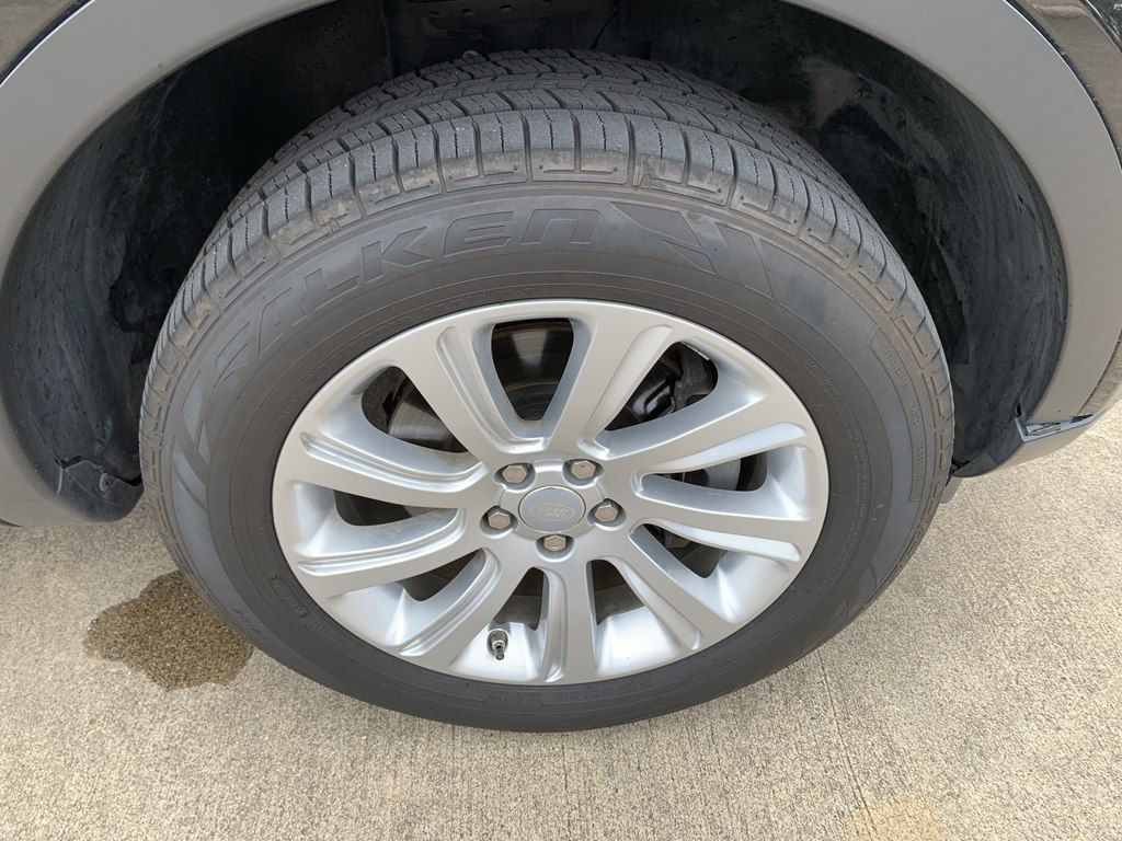 2016 Land Rover Discovery Sport Image 41