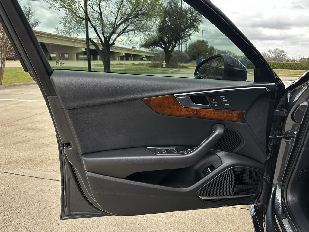 2018 Audi A4 Image 9