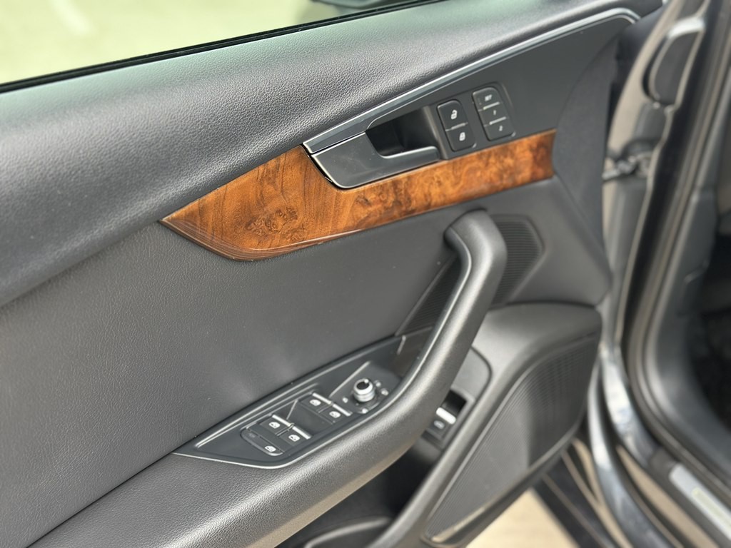 2018 Audi A4 Image 10