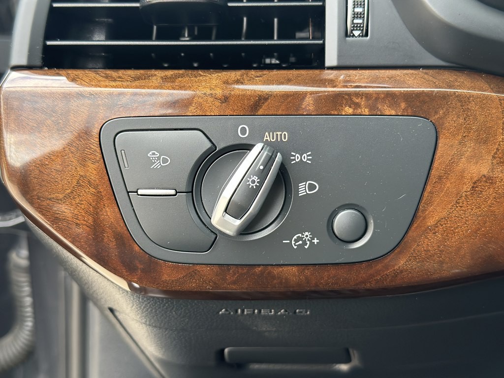 2018 Audi A4 Image 15