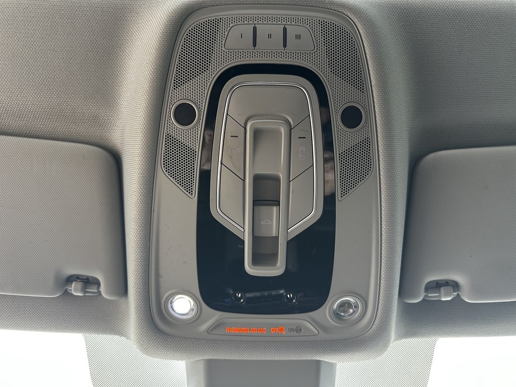 2018 Audi A4 Image 27