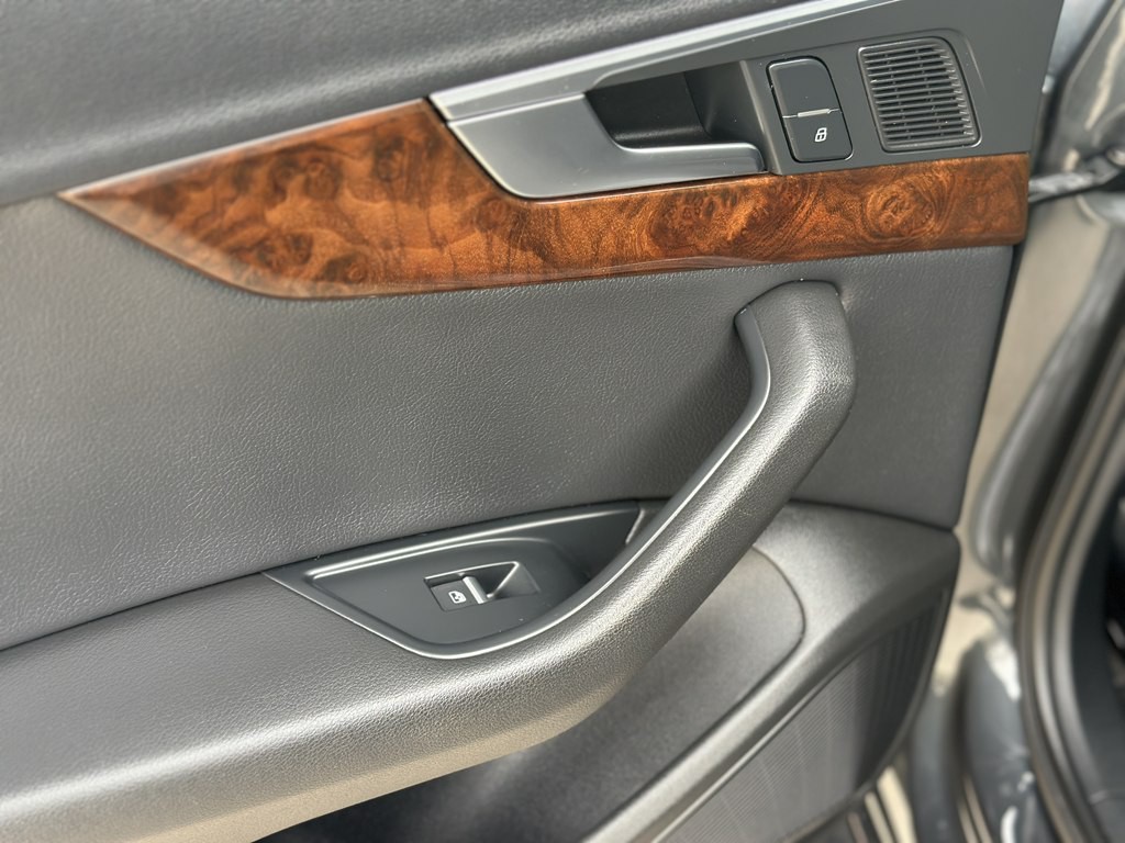 2018 Audi A4 Image 30