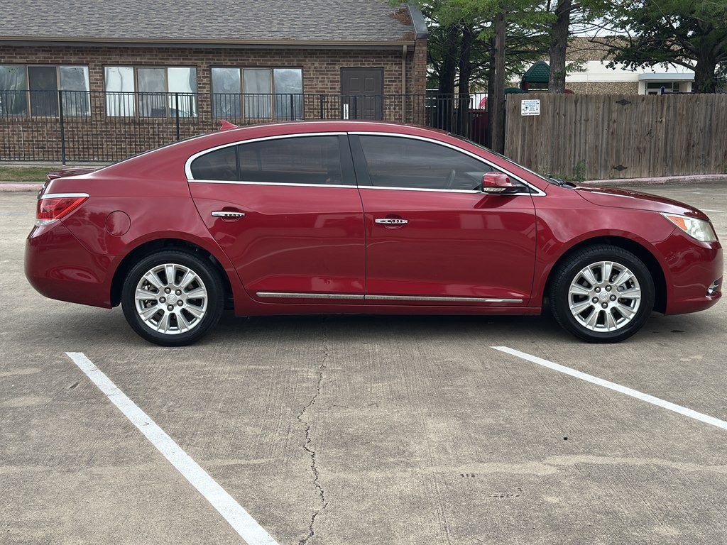 2013 Buick Lacrosse Image 4