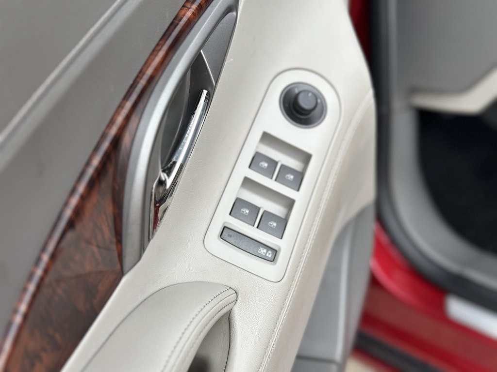 2013 Buick Lacrosse Image 10