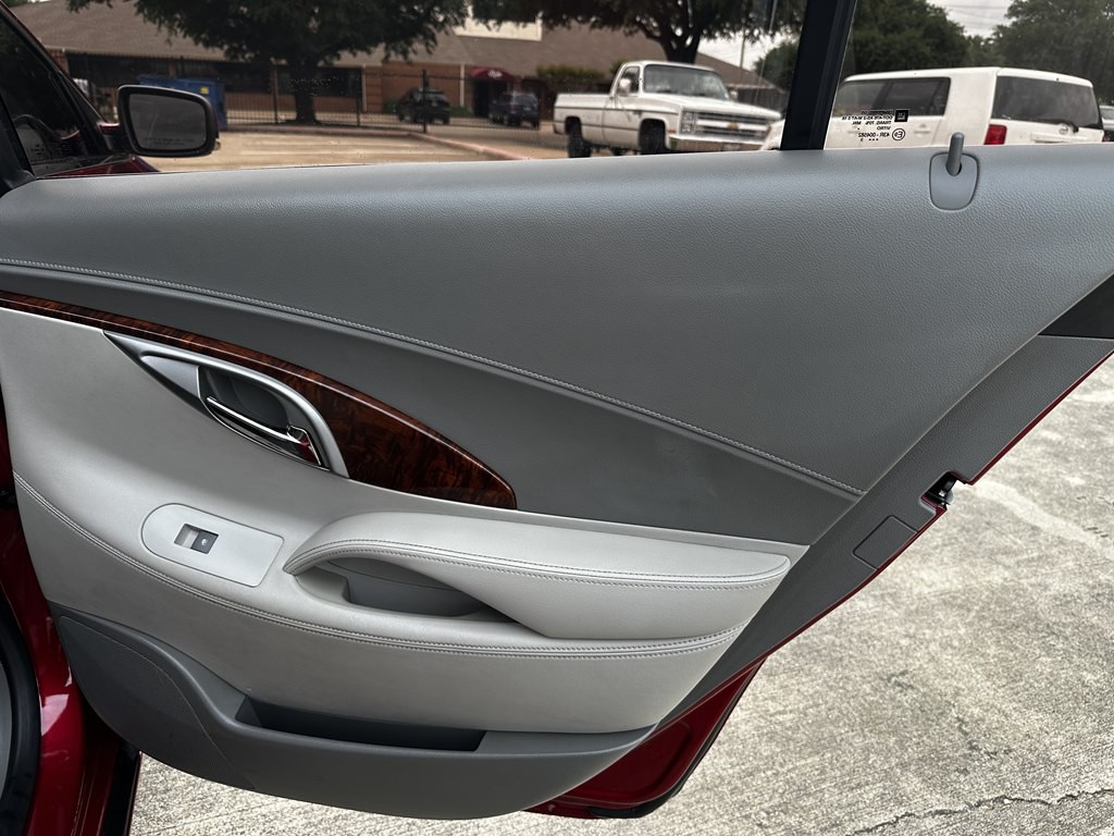 2013 Buick Lacrosse Image 25