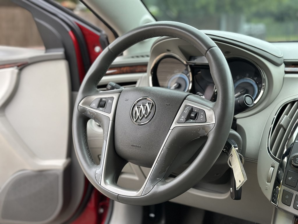 2013 Buick Lacrosse Image 30