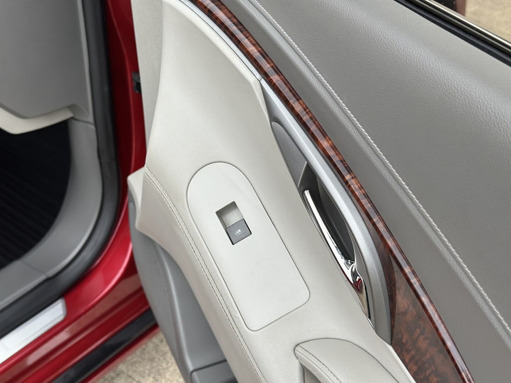 2013 Buick Lacrosse Image 33