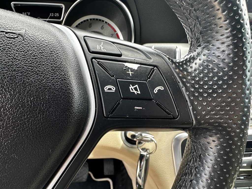 2014 Mercedes-Benz CLA-Class Image 14