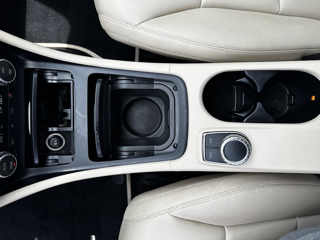 2014 Mercedes-Benz CLA-Class Image 21