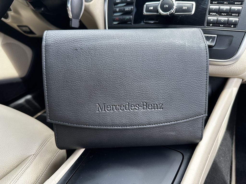 2014 Mercedes-Benz CLA-Class Image 35