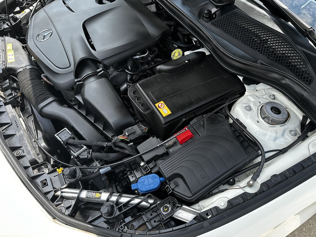 2014 Mercedes-Benz CLA-Class Image 40