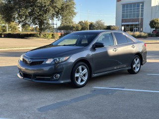 Image for 2014 Toyota Camry SE ID: 7443895