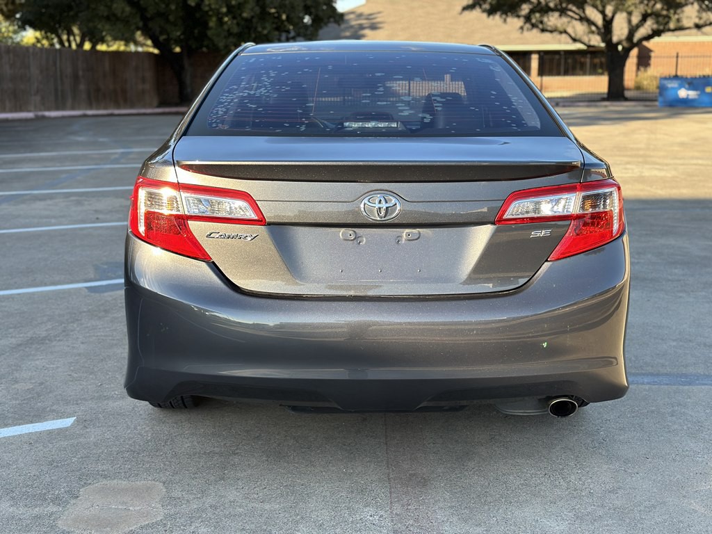 2014 Toyota Camry Image 6