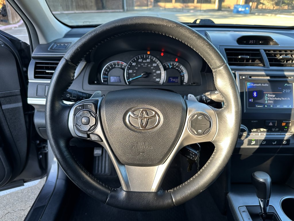 2014 Toyota Camry Image 14
