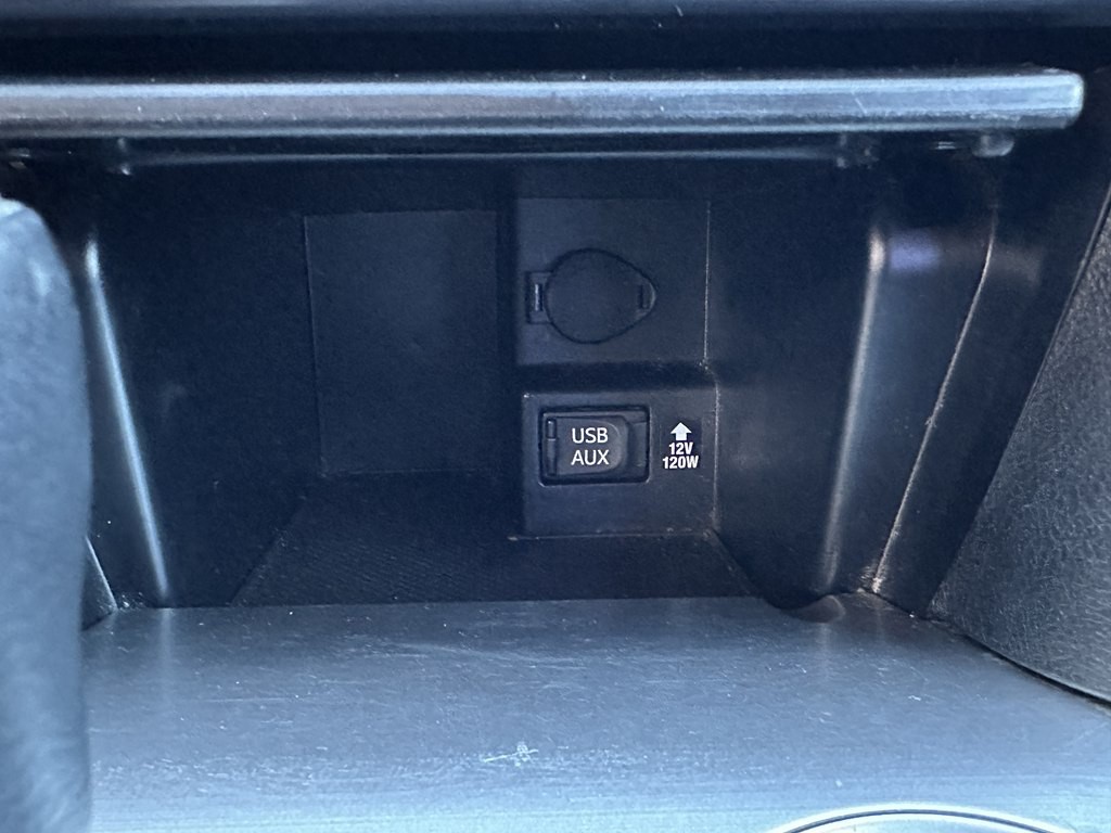 2014 Toyota Camry Image 20